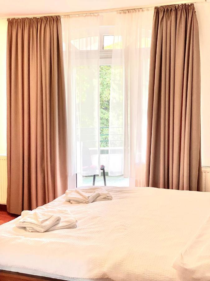 Hotel Navigator Cluj Extérieur photo